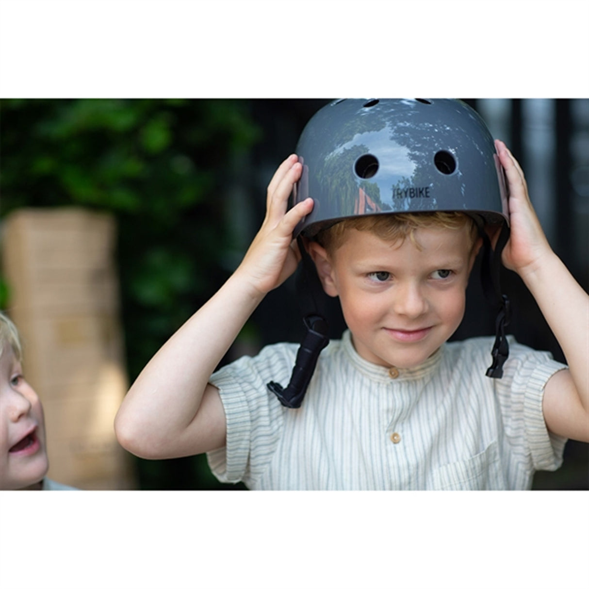 Trybike CoConut Graphite Grey Helmet Retro Look 3