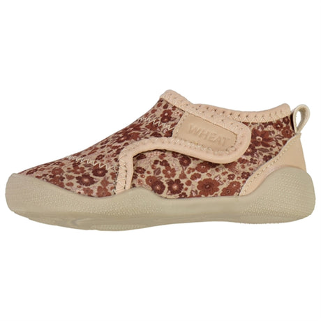 Wheat Swim Shoe Shawn Red Flower Meadow